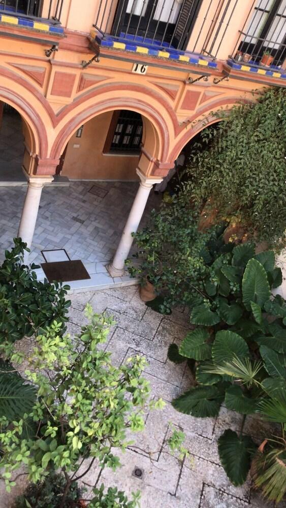 She Loft Alameda Lägenhet Sevilla Exteriör bild